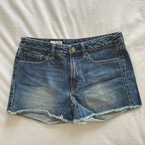 Gap frayed hem denim shorts